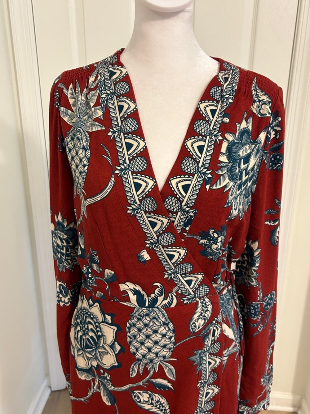 Farm Rio Tropical Landing Red Wrap Mini Dress NWT Size Small Beaded Tassels - Picture 7 of 16